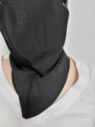 [AVAVE] 어베이브 올인원히트 스포츠 골프 방한 넥워머 마스크 — 5점을 준 리뷰어가 2024년 1월 올린 사용 사진