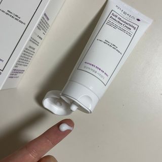 셀프 모이스처라이징 프로텍션 크림 셀프 모이스처라이징 프로텍션크림 — 5점을 준 리뷰어가 2022년 4월 올린 사용 사진