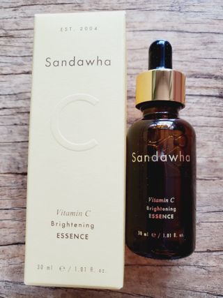 스킨큐어 산다화 비타민c 화이트닝 에센스 30ml — 5점을 준 리뷰어가 2022년 3월 올린 사용 사진