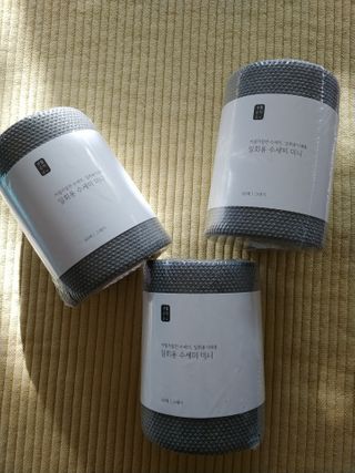 [생활공작소] 일회용 수세미 미니_그레이 60매 x 3입 — 5점을 준 리뷰어가 2021년 3월 올린 사용 사진