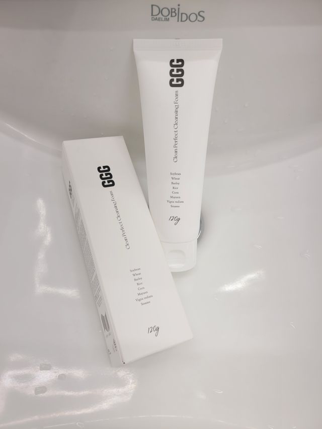 지지지 클린 퍼펙트 클렌징폼 120g 리뷰 사진
