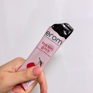 이롬 erom 타트체리 콜라겐 — 5점을 준 리뷰어가 2021년 4월 올린 사용 사진
