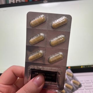 메디타민 원헌드레드 그린프로폴리스 — 5점을 준 리뷰어가 2021년 11월 올린 사용 사진