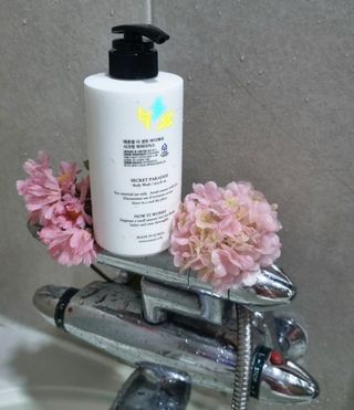 레츄얼 더 센트 바디워시 시크릿 파라다이스(500ml) — 5점을 준 리뷰어가 2022년 6월 올린 사용 사진