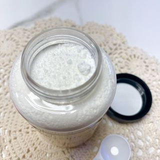 버블데이 아로마/과일 거품 입욕제 — 5점을 준 리뷰어가 2021년 7월 올린 사용 사진