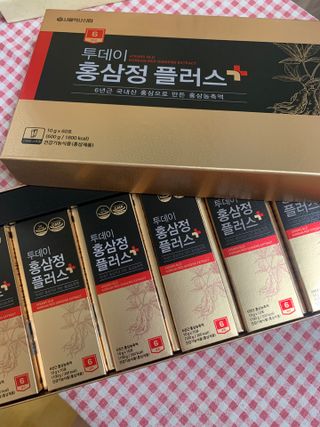 서울약사신협_투데이홍삼정플러스스틱_10g x 60포 — 5점을 준 리뷰어가 2021년 7월 올린 사용 사진