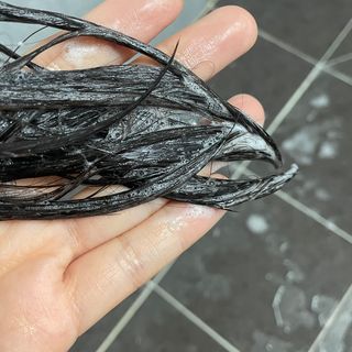 프리마인 더이상 뻣뻣하고 효과없는 탈모샴푸는 NO. 근본부터 케어하는 셀베이스 그린티샴푸(500ml) — 5점을 준 리뷰어가 2023년 4월 올린 사용 사진