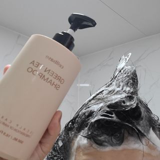 프리마인 더이상 뻣뻣하고 효과없는 탈모샴푸는 NO. 근본부터 케어하는 셀베이스 그린티샴푸(500ml) — 5점을 준 리뷰어가 2023년 1월 올린 사용 사진