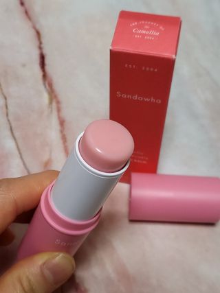 스킨큐어 산다화 카멜리아 안티 링클 멀티밤 — 4점을 준 리뷰어가 2023년 2월 올린 사용 사진