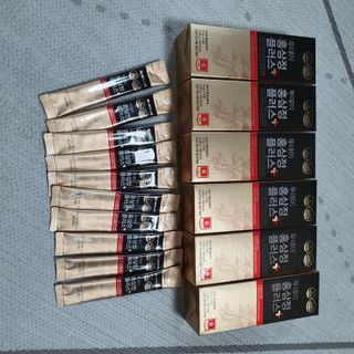 서울약사신협_투데이홍삼정플러스스틱_10g x 60포 — 5점을 준 리뷰어가 2021년 6월 올린 사용 사진