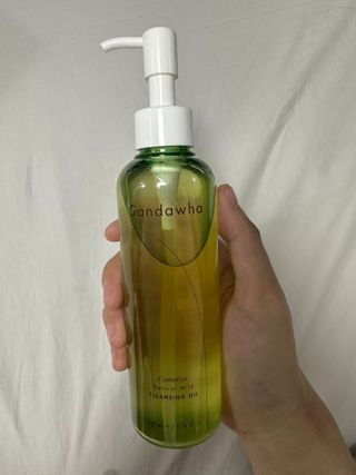 스킨큐어 산다화 순한 클렌징 동백 오일 200ml — 5점을 준 리뷰어가 2023년 4월 올린 사용 사진