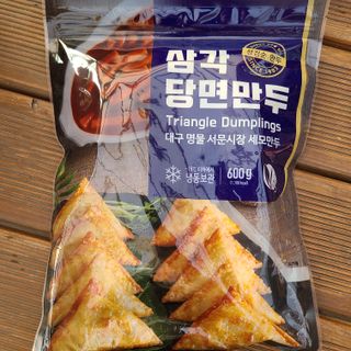 (주)성경순만두 곤약만두.콘치즈만두,삼각당면만두,당면 야끼만두,대구전통 납작만두,떡뽁이 매콤소스,달콤소스 — 5점을 준 리뷰어가 2023년 4월 올린 사용 사진
