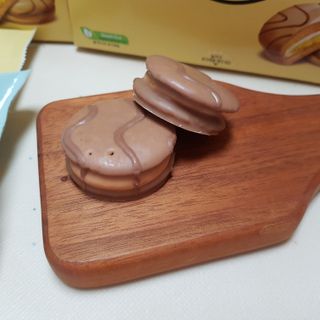 롯데제과 쁘띠몽쉘 마롱몽블랑 — 5점을 준 리뷰어가 2021년 11월 올린 사용 사진