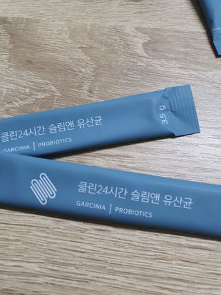 클린24시간 슬림앤유산균 1박스 (3.5g X 15포) — 5점을 준 리뷰어가 2022년 11월 올린 사용 사진