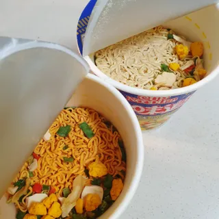 NISSIN 닛신 컵누들  4종 - 씨푸드오리지날, 씨푸드 스파이시, 씨푸드 커리, 씨푸드 XO소스 — 5점을 준 리뷰어가 2022년 11월 올린 사용 사진
