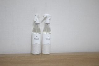 [엠메이데이] 드레스클리어 퍼퓸 스프레이 300ml 프리지아 가든향+프리지아 파출리향 — 5점을 준 리뷰어가 2022년 1월 올린 사용 사진