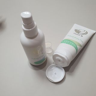 mom e 맘이 내추럴 베이비 케어 크림+바디오일 — 5점을 준 리뷰어가 2021년 1월 올린 사용 사진