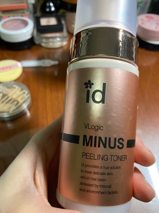 아이디플라코스메틱 아이디 브이로직 마이너스 필링 토너 110ml — 5점을 준 리뷰어가 2022년 5월 올린 사용 사진