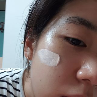 AHC 아우라 시크릿 톤업 벨벳 — 4.5점을 준 리뷰어가 2021년 4월 올린 사용 사진