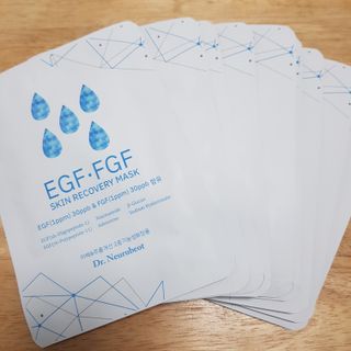 Dr.느루벗 느루벗 EGF FGF 스킨 리커버리 마스크 10장 — 5점을 준 리뷰어가 2021년 3월 올린 사용 사진