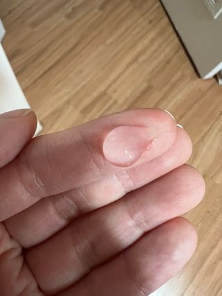 체르엠  프루브 콜라겐 앰플세럼 60ml 1병 — 3.5점을 준 리뷰어가 2022년 4월 올린 사용 사진