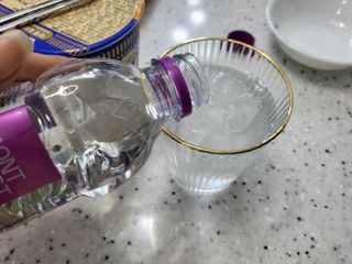몽베스트 [MONTBEST] 330mL 20병 — 5점을 준 리뷰어가 2021년 10월 올린 사용 사진