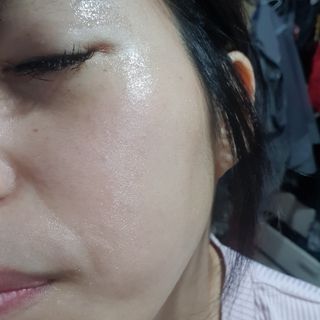 오투에니원 화이트 스완 갈락토미세스 비타민 C 워터 슬리핑 마스크 — 5점을 준 리뷰어가 2022년 12월 올린 사용 사진