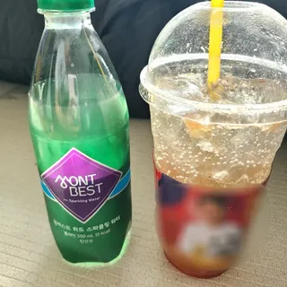 몽베스트 Montbest with Sparkling water Plain 20병 — 5점을 준 리뷰어가 2022년 12월 올린 사용 사진