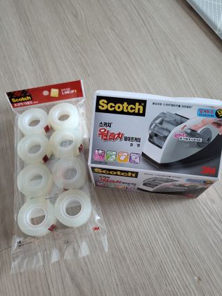 3M 스카치 원터치 테이프 디스펜서 커터기 오렌지/블랙 + 초강력 다용도 테이프 8매 — 5점을 준 리뷰어가 2024년 4월 올린 사용 사진