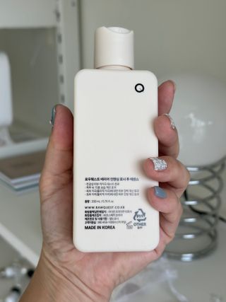 로우퀘스트 베리어 인핸싱 토너투에센스 200ml — 5점을 준 리뷰어가 2023년 11월 올린 사용 사진