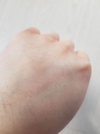 나우 [리브엠]피부 속부터 겹겹이, 촘촘하게! 워터핏8중 수분착붙 크림 — 5점을 준 리뷰어가 2024년 12월 올린 사용 사진
