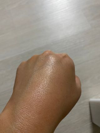 줄라이 모닝 _ JULY MORNING 줄라이모닝 하이드레이팅 퍼퓸드 바디앤핸드 에멀젼 — 4.5점을 준 리뷰어가 2021년 9월 올린 사용 사진
