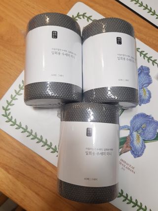 [생활공작소] 일회용 수세미 미니_그레이 60매 x 3입 — 5점을 준 리뷰어가 2021년 3월 올린 사용 사진
