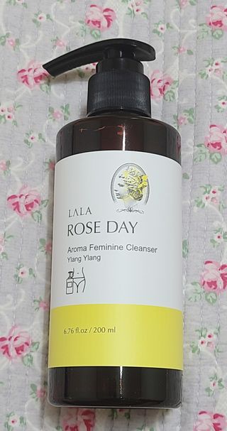 라라로즈데이 시즌2 여성청결제 200ml 아로마 페미민 클렌저, 독일더마인증 — 5점을 준 리뷰어가 2021년 8월 올린 사용 사진