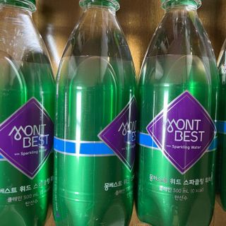 몽베스트 Montbest with Sparkling water Plain 20병 — 5점을 준 리뷰어가 2022년 7월 올린 사용 사진