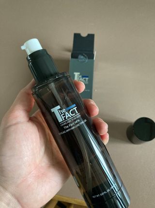 The Fact 더팩트 에이치에프엔 쿨링 안티헤어로스 토닉 젤 150ml — 5점을 준 리뷰어가 2022년 5월 올린 사용 사진