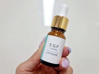 랑팡 EGF+FGF 10ppm 리포좀 앰플 원액 10ml — 5점을 준 리뷰어가 2021년 11월 올린 사용 사진