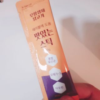 페페로니 맛있는 스틱 - 무항생제 닭고기 15개 + 알래스카 연어 15개 — 4.5점을 준 리뷰어가 2021년 8월 올린 사용 사진