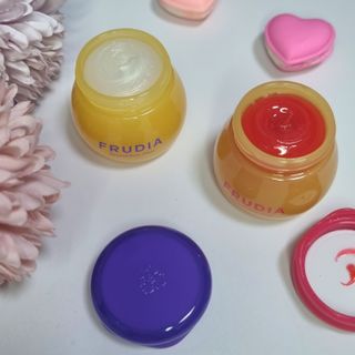 [후르디아] 올리브영 꿀과즙 립밤 2종 (블루베리/석류) — 5점을 준 리뷰어가 2022년 10월 올린 사용 사진