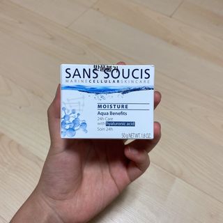 산수시 아쿠아 베네핏 24h 수부지 물광 속건조 수분크림 50ml — 5점을 준 리뷰어가 2021년 7월 올린 사용 사진