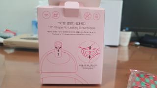 유비맘 트라이탄 코니빨대컵_컬러 랜덤 발송 — 5점을 준 리뷰어가 2020년 12월 올린 사용 사진