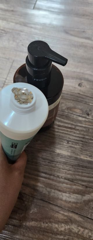 틱톡 [후르디아] 올리브영 아로마 비건 바디워시1종+바디로션1종 (그리너리) — 5점을 준 리뷰어가 2022년 12월 올린 사용 사진