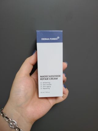 더마포레스트 마데카소사이드 리페어 크림 / 캐비아추출물 병풀추출물 시카케어 미백 주름개선 — 5점을 준 리뷰어가 2021년 8월 올린 사용 사진