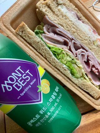 몽베스트 Montbest with Sparkling water Lemon OR Lime 20병(랜덤) — 4점을 준 리뷰어가 2022년 8월 올린 사용 사진