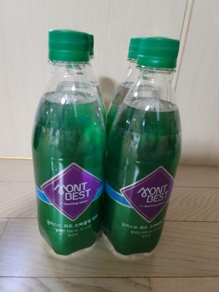몽베스트 Montbest with Sparkling water Plain 20병 — 5점을 준 리뷰어가 2022년 7월 올린 사용 사진