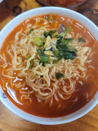 [풀무원] 자연은맛있다 정면, 백면, 홍면  세트 — 5점을 준 리뷰어가 2021년 4월 올린 사용 사진