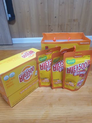 광동생활건강 [광동] 비타500데일리스틱 70포+쇼핑백+구미3개 — 5점을 준 리뷰어가 2021년 12월 올린 사용 사진