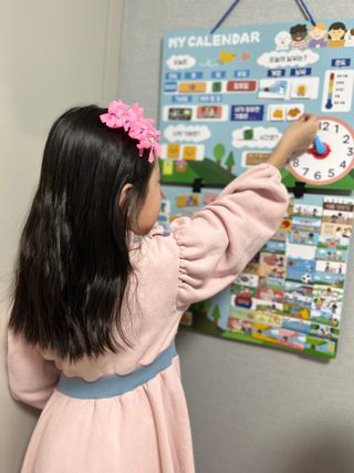 맘트리 133개 자석타일로 만드는 나만의 달력, 마이캘린더[가이드북포함], 어린이달력 — 5점을 준 리뷰어가 2022년 12월 올린 사용 사진