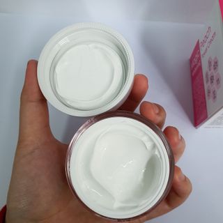 랑스레 매직피치 화이트닝 파워 화이트닝크림 — 3점을 준 리뷰어가 2021년 3월 올린 사용 사진
