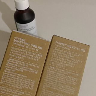 마리엔메이 히알루로닉스 세럼 + 청귤 흰목이버섯 추출물 세럼 — 4점을 준 리뷰어가 2021년 8월 올린 사용 사진